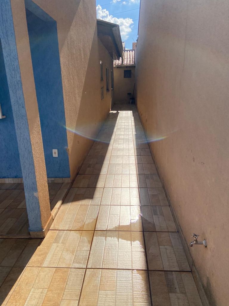 Excelente Casa à venda na Zona Norte de Londrina