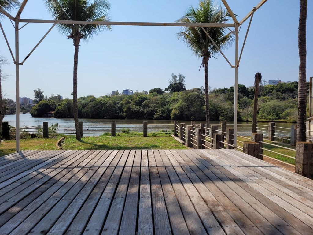 Venda Casa Comercial de frente para o Lago Igapó Londrina-PR