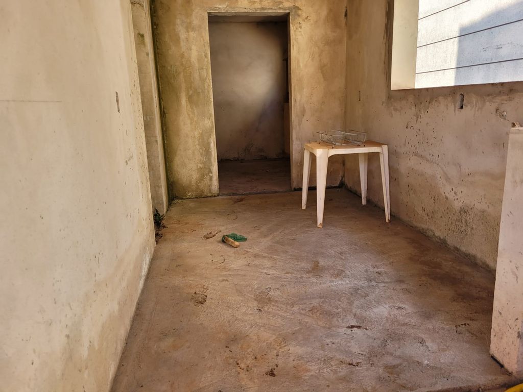 Venda Casa Comercial de frente para o Lago Igapó Londrina-PR