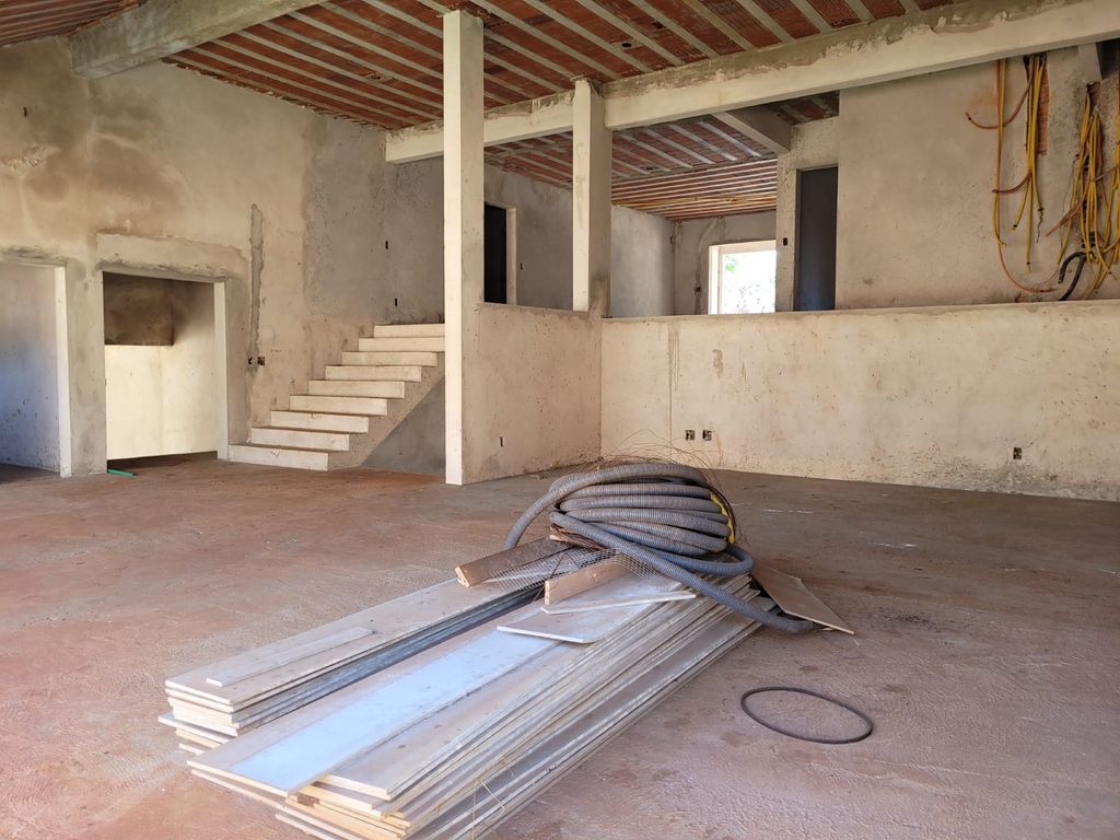 Venda Casa Comercial de frente para o Lago Igapó Londrina-PR