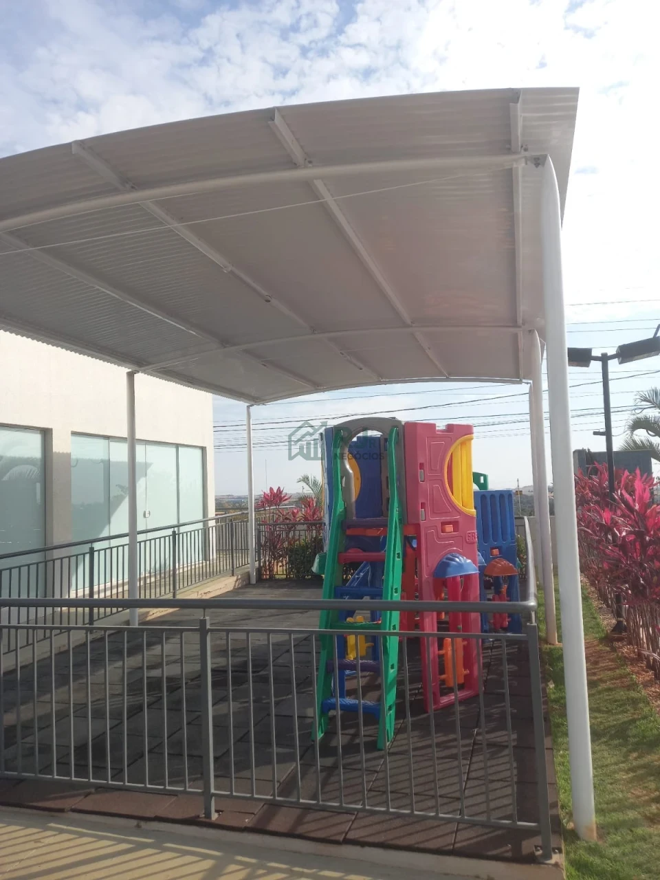 Imagens do imóveis Apartamento com Sacada Gourmet no Lago Melville | Acquaville – Londrina
