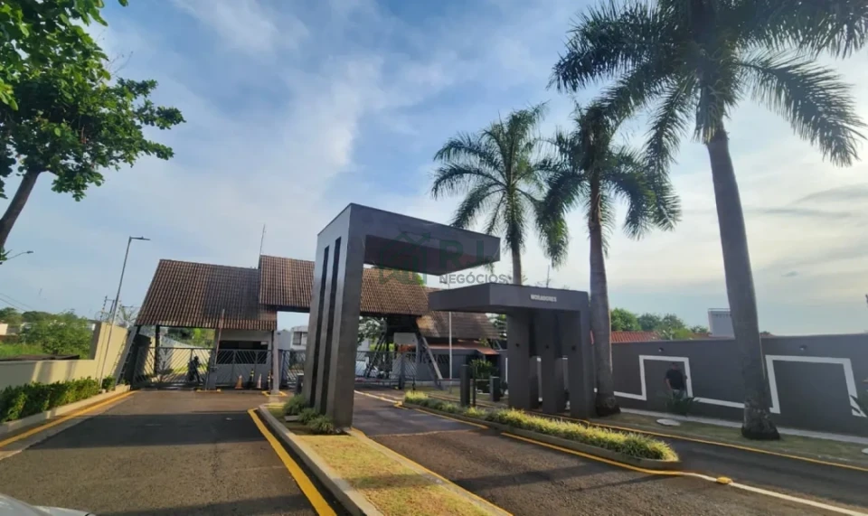 Casa de Condomínio com 3 Quartos - Vale do Arvoredo