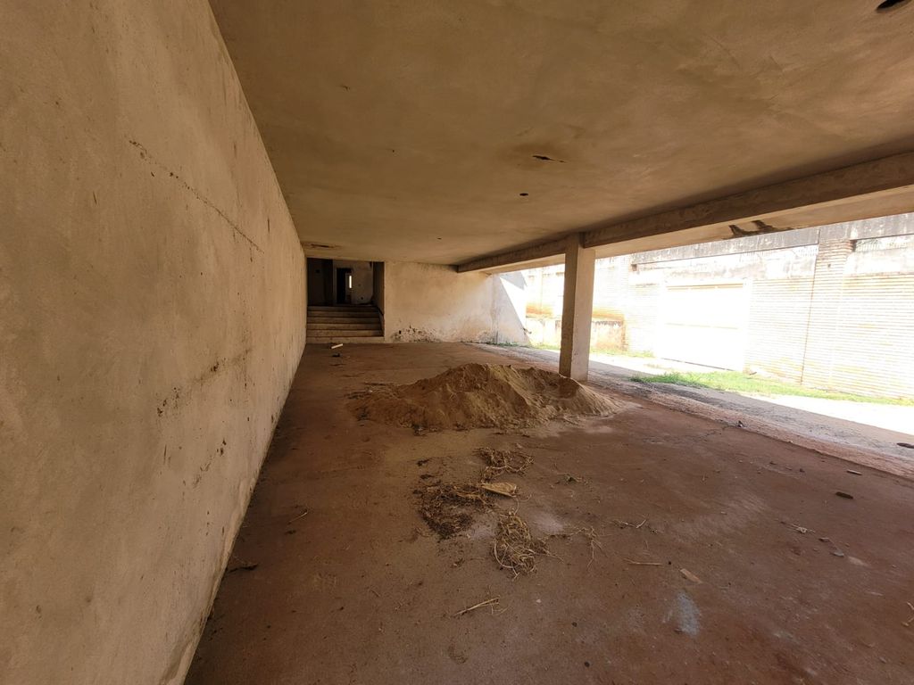 Imagens do imóveis Venda Casa Comercial de frente para o Lago Igapó Londrina-PR