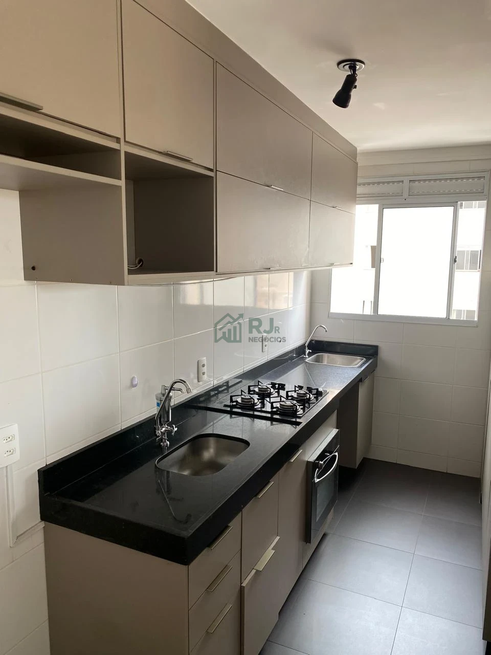 Apartamento à Venda - Residencial Lagoa Santa | Zona Leste - Londrina/PR