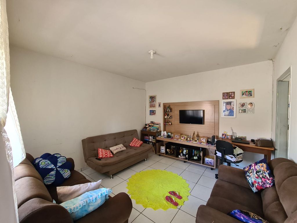 Casa ampla com edícula ? Vila Paglia, Londrina