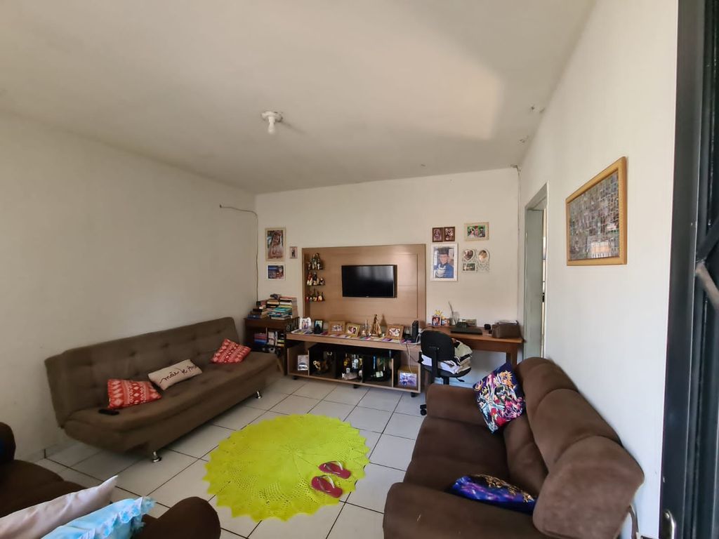 Casa ampla com edícula ? Vila Paglia, Londrina