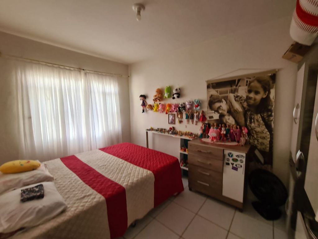 Casa ampla com edícula ? Vila Paglia, Londrina