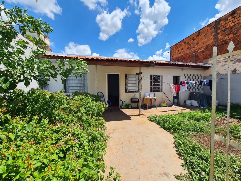 Casa ampla com edícula ? Vila Paglia, Londrina