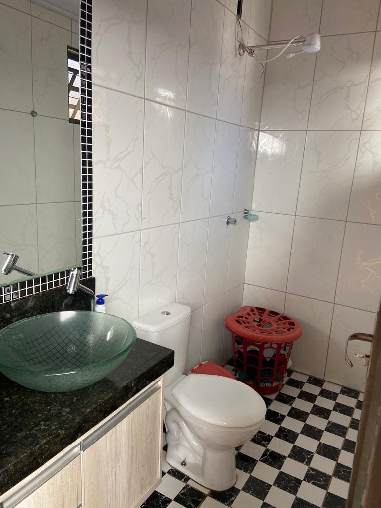 Excelente Casa à venda na Zona Norte de Londrina