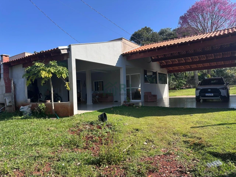 Imagens do imóveis Chácara à Venda em Sertanópolis – Espaço, Conforto e Tranquilidade