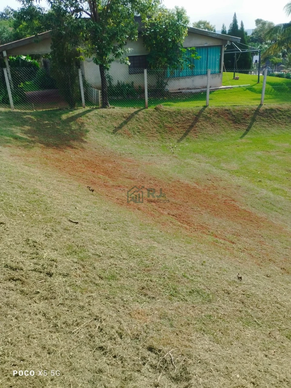 Imagens do imóveis Chácara Molhada de 4.000 m² no Condomínio Riviera do Nascente – Alvorada do Sul
