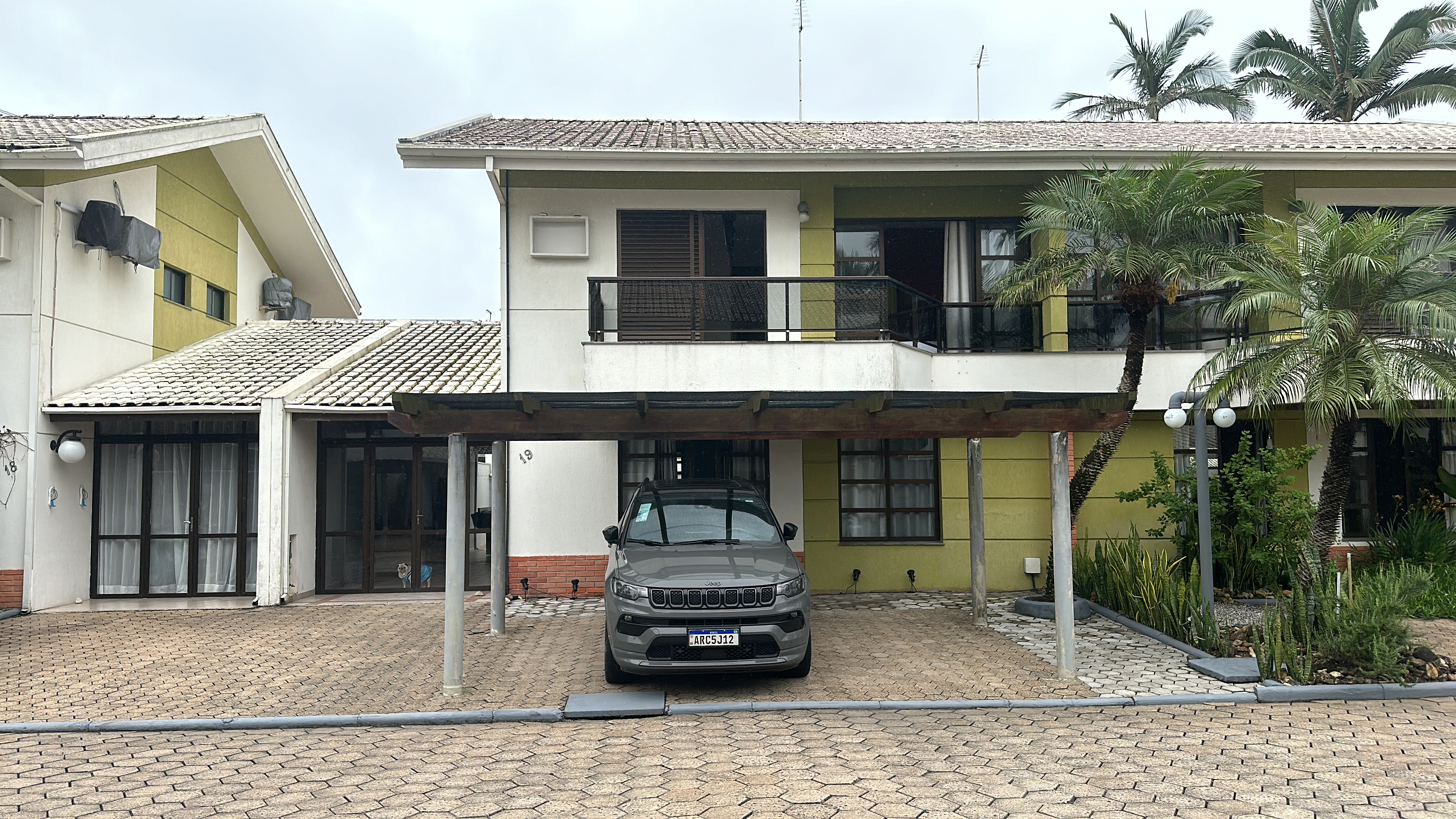 Imagens do imóveis Aluga-Se Casa Praia Pé Na Areia Condomínio