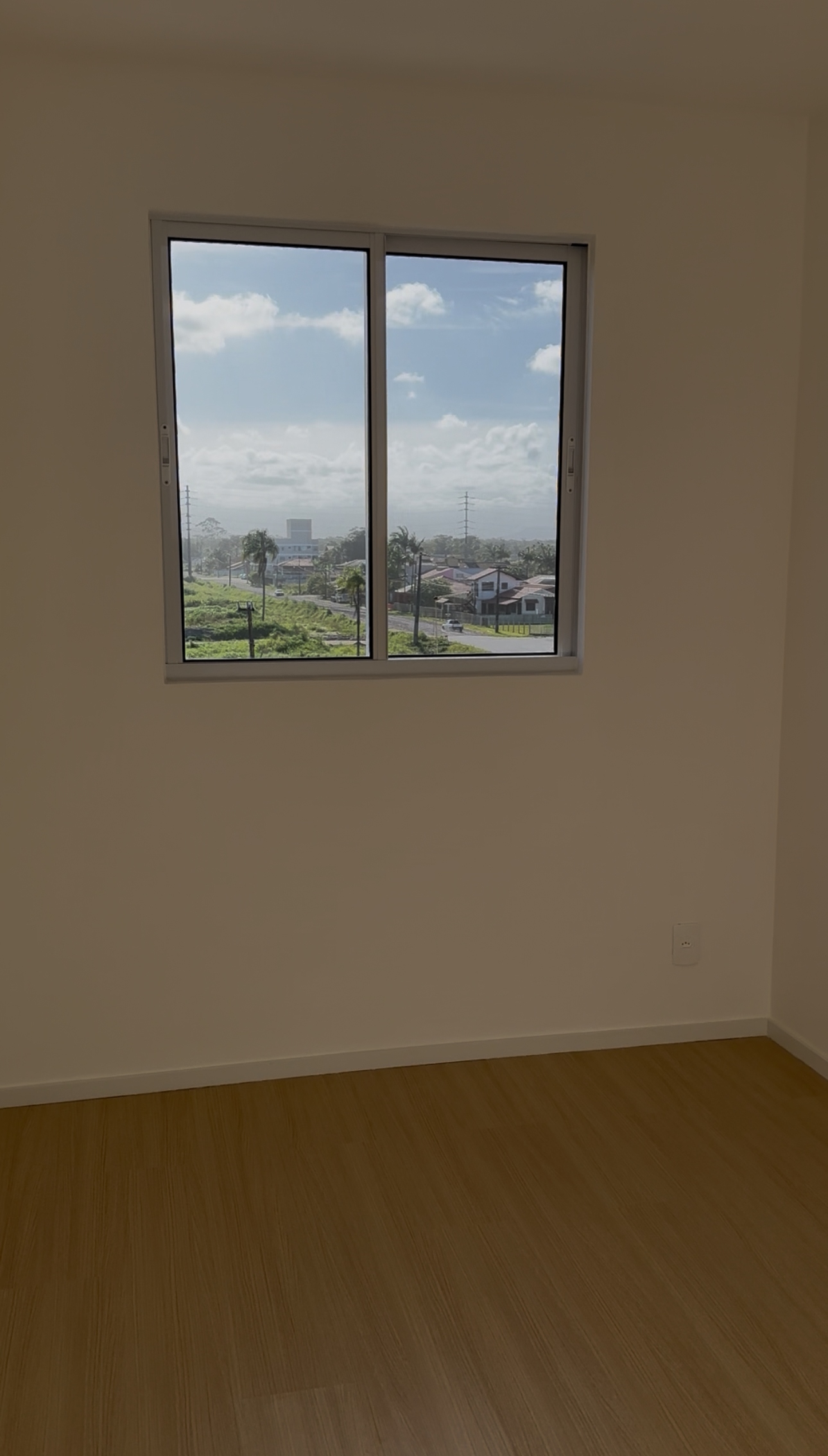 Imagens do imóveis Vende-Se Apartamento Praia Itapoa, 100 Metros Do Mar