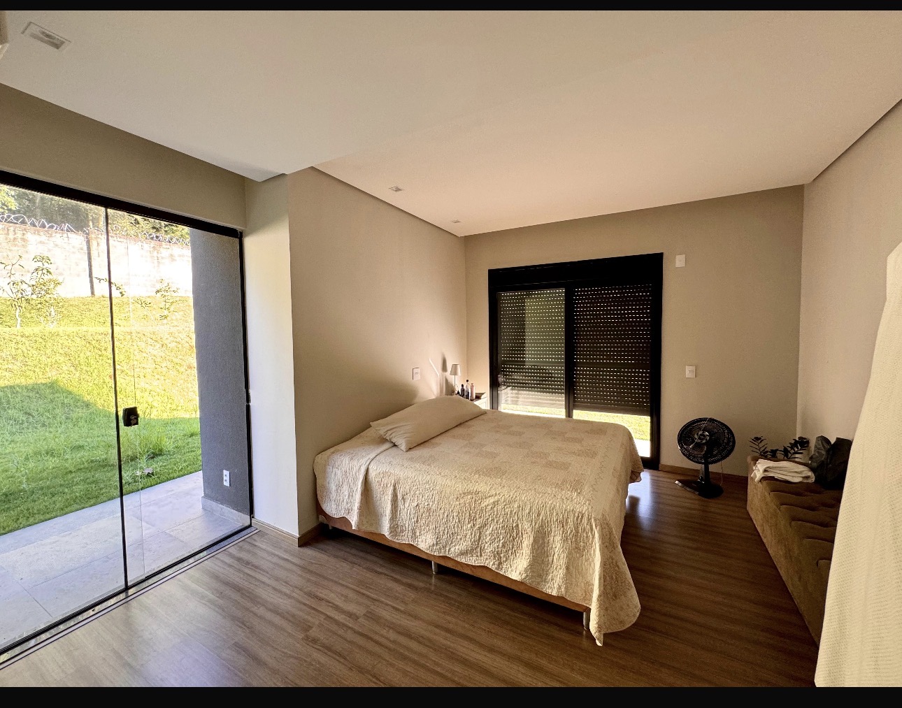 Imagens do imóveis Vende-Se Casa Cond Terras De Canaã