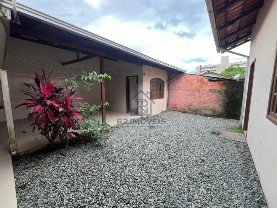 Imagens do imóveis Casa Averbada no Itinga