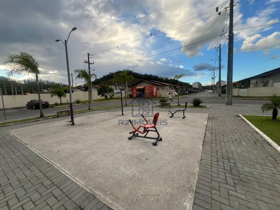 Imagens do imóveis CASA PORTEIRA FECHADA NO ITINGA