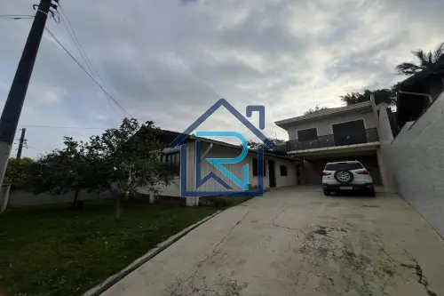 2 casas para Locaçao no Petropolis