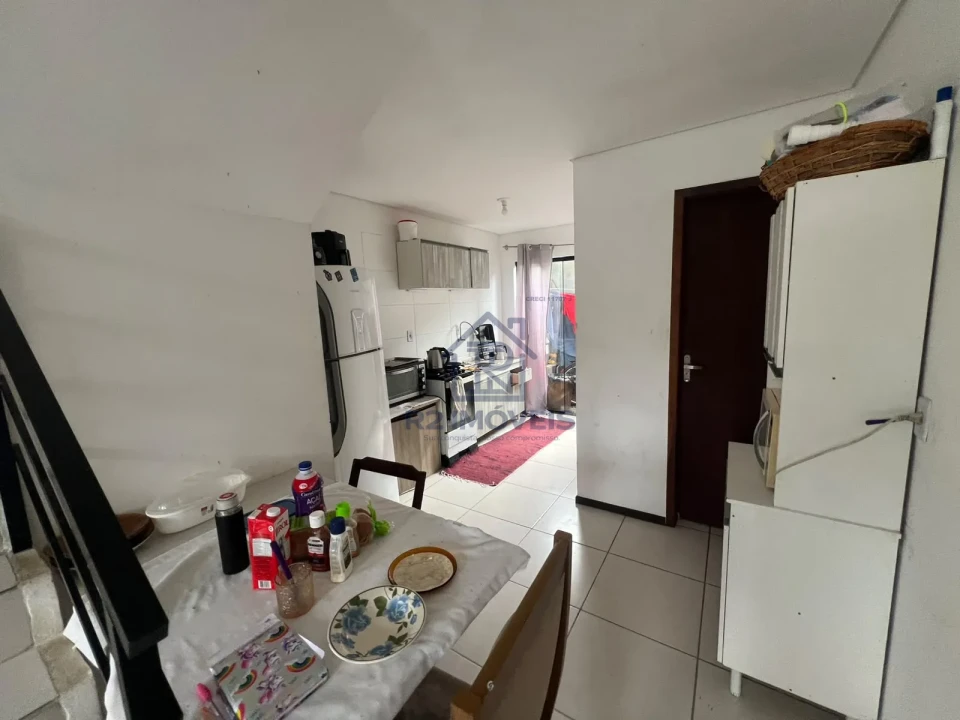 Imagens do imóveis Sobrado Geminado no Itinga