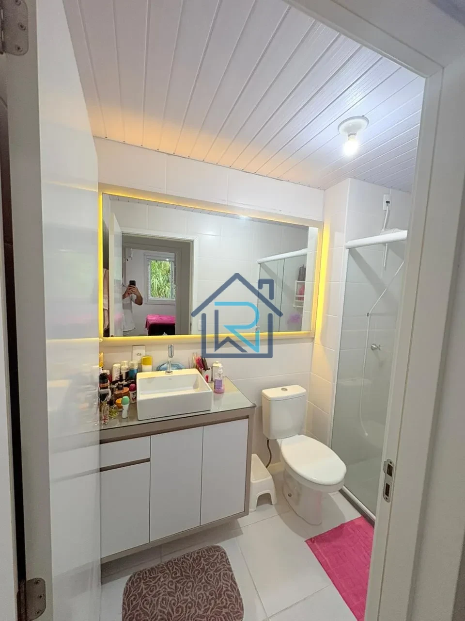 Imagens do imóveis  LINDO APARTAMENTO SEMI MOBILIADO À VENDA  NO PARQUE GUARANI