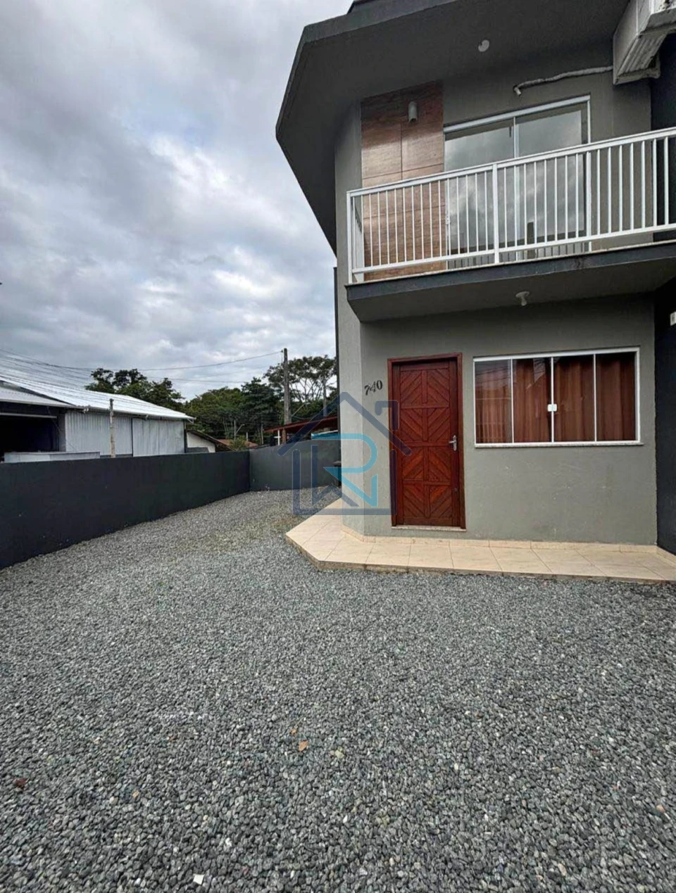 Sobrado Geminado no Parque Guarani