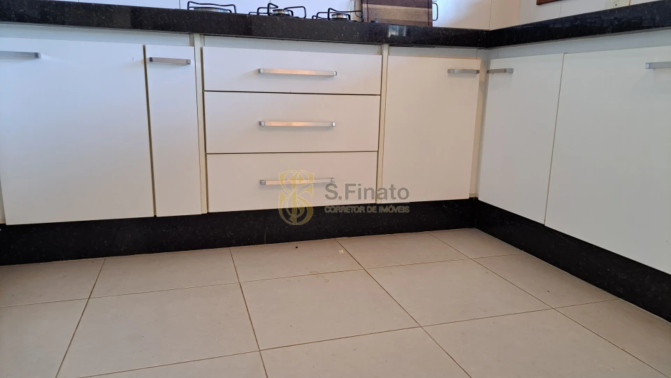 Casa em Condomínio À Venda E Locação Condomínio Royal Tennis Londrina