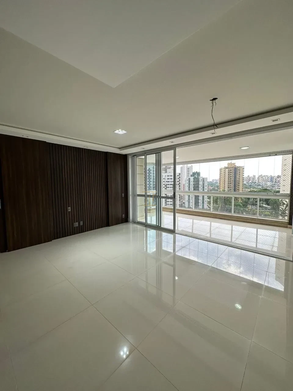 Imagens do imóveis Apartamento À Venda Edifício Casa Batlló Londrina