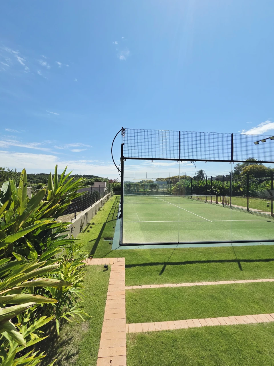 Casa a Venda com 4 Suítes