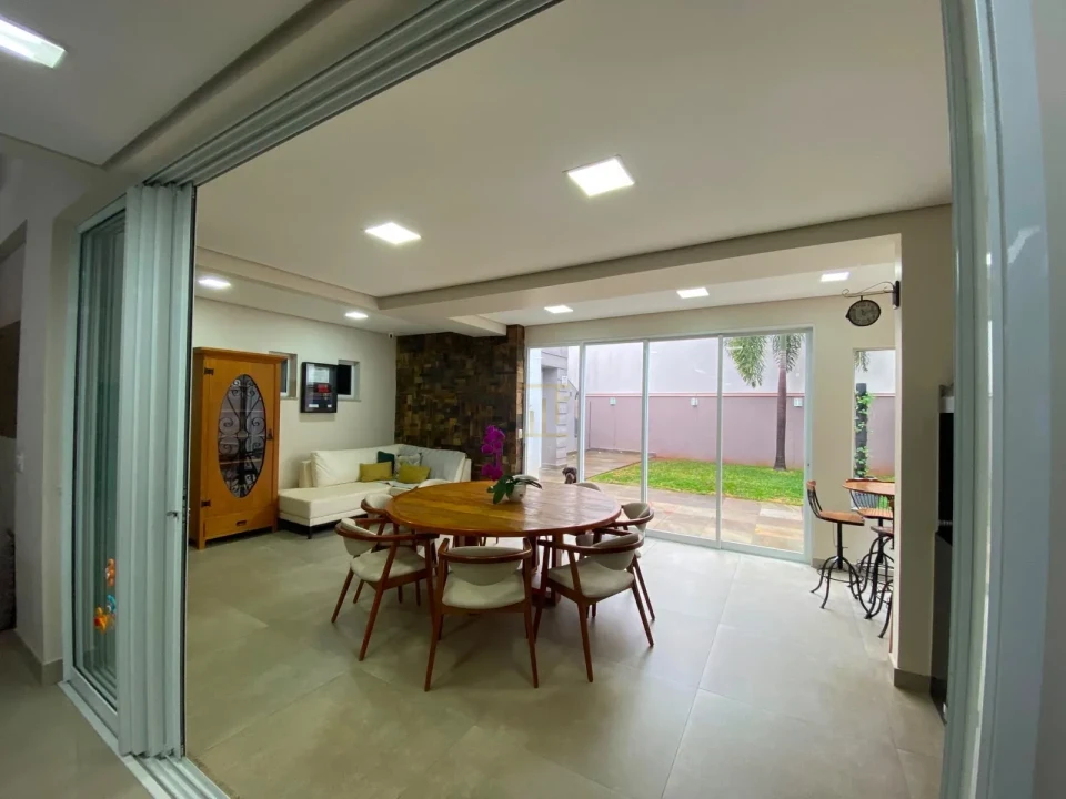 Imagens do imóveis Casa Em Condomínio À Venda Condomínio Ville Campestre Londrina