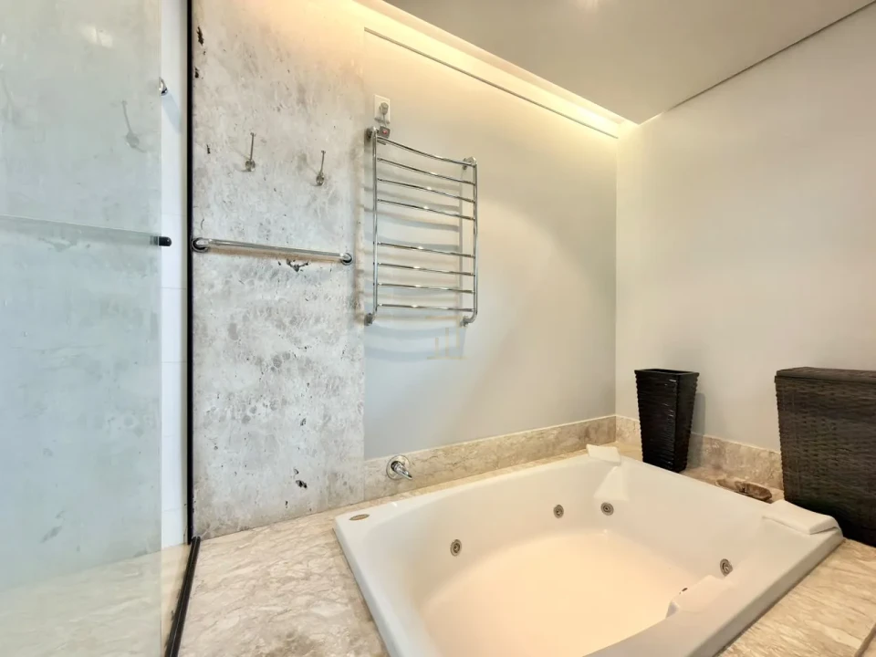 Imagens do imóveis Casa Em Condomínio À Venda Alphaville Jacarandás Londrina
