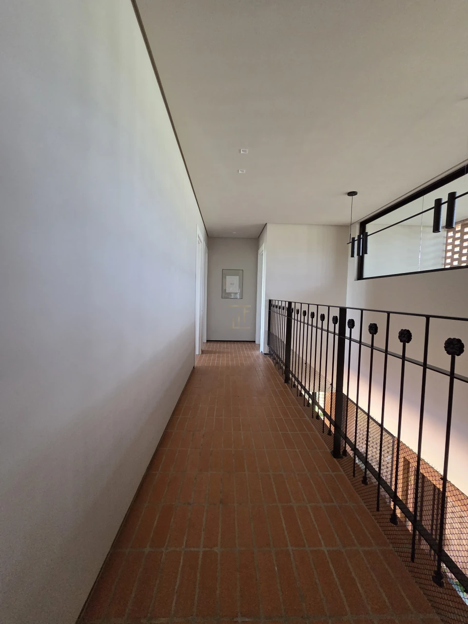 Casa a Venda com 4 Suítes