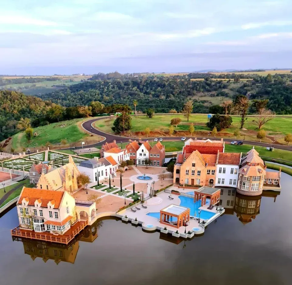 Imagens do imóveis TERRENO DE ALTO PADRÃO NO THE EURO ROYAL RESIDENCE & RESORT – LONDRINA
