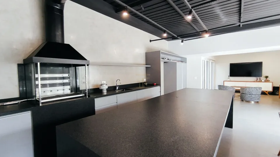 VENDE ou ALUGA - Casa Cond. Royal Tennis