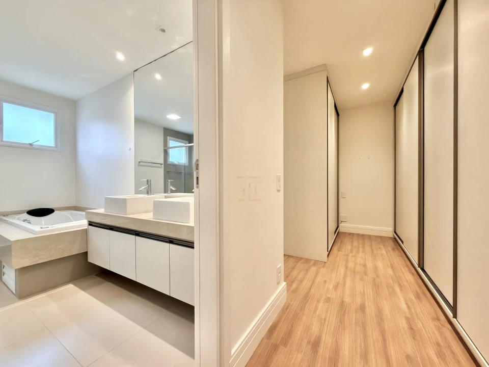 Imagens do imóveis Apartamento à Venda na Gleba Palhano em Londrina - 3 Suítes