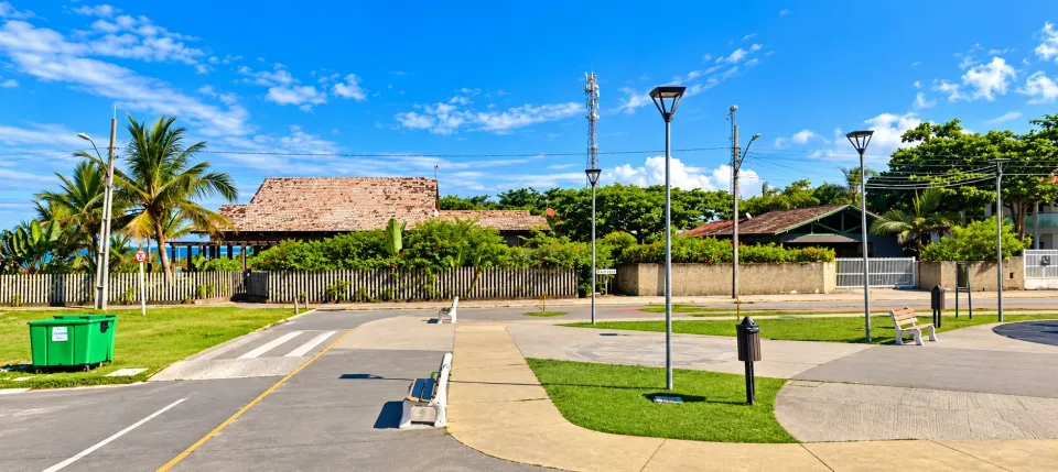 Imagens do imóveis CASA PÉ NA AREIA COM 4 SUÍTES EM TERRENO DE 3.840 M² – ITAPOÁ/SC