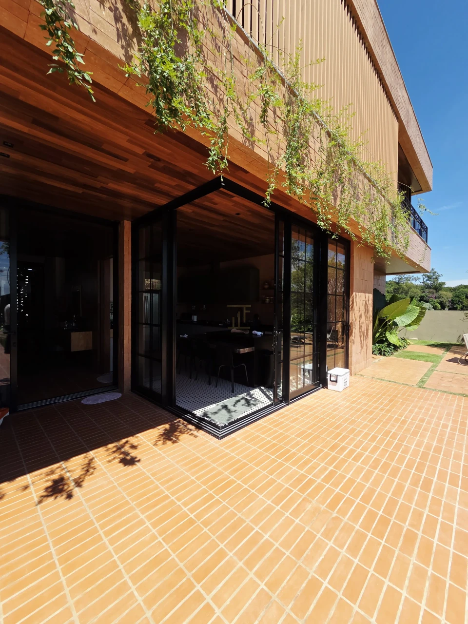 Casa a Venda com 4 Suítes