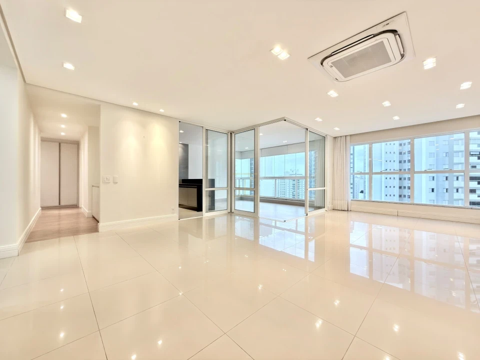 Imagens do imóveis Apartamento à Venda na Gleba Palhano em Londrina - 3 Suítes