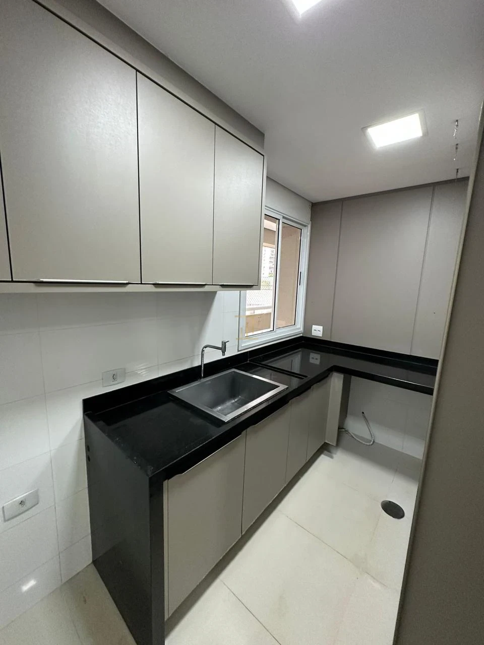 Imagens do imóveis Apartamento À Venda Edifício Casa Batlló Londrina