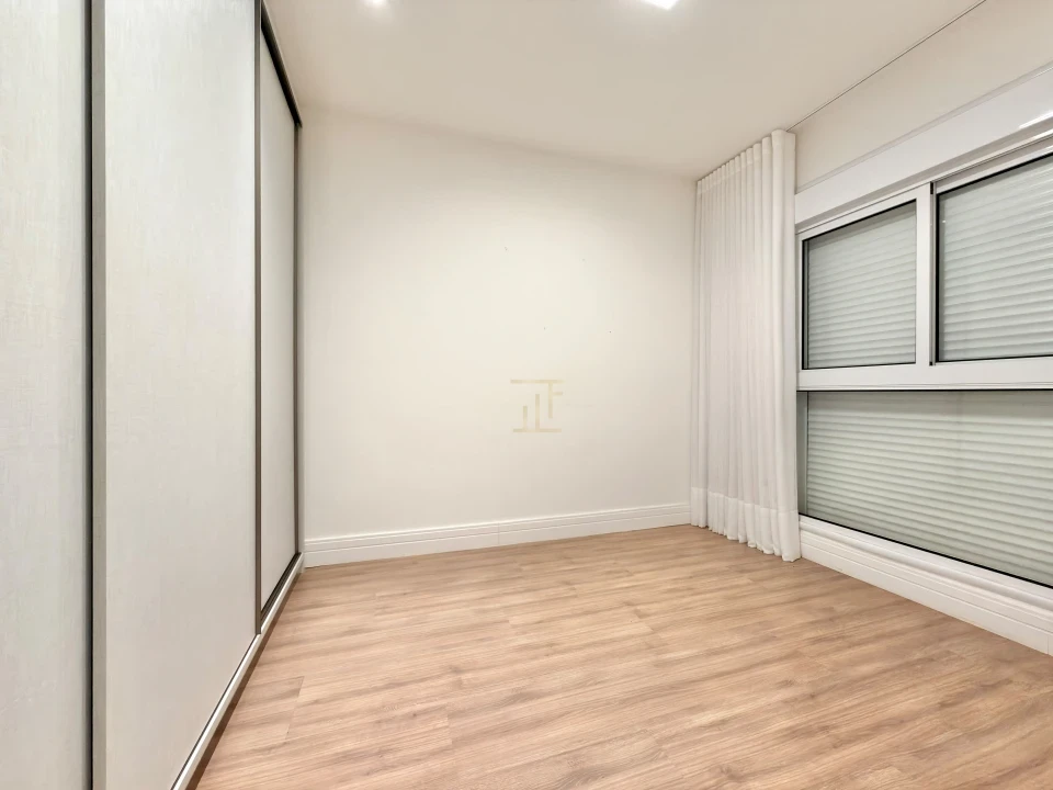 Imagens do imóveis Apartamento à Venda na Gleba Palhano em Londrina - 3 Suítes