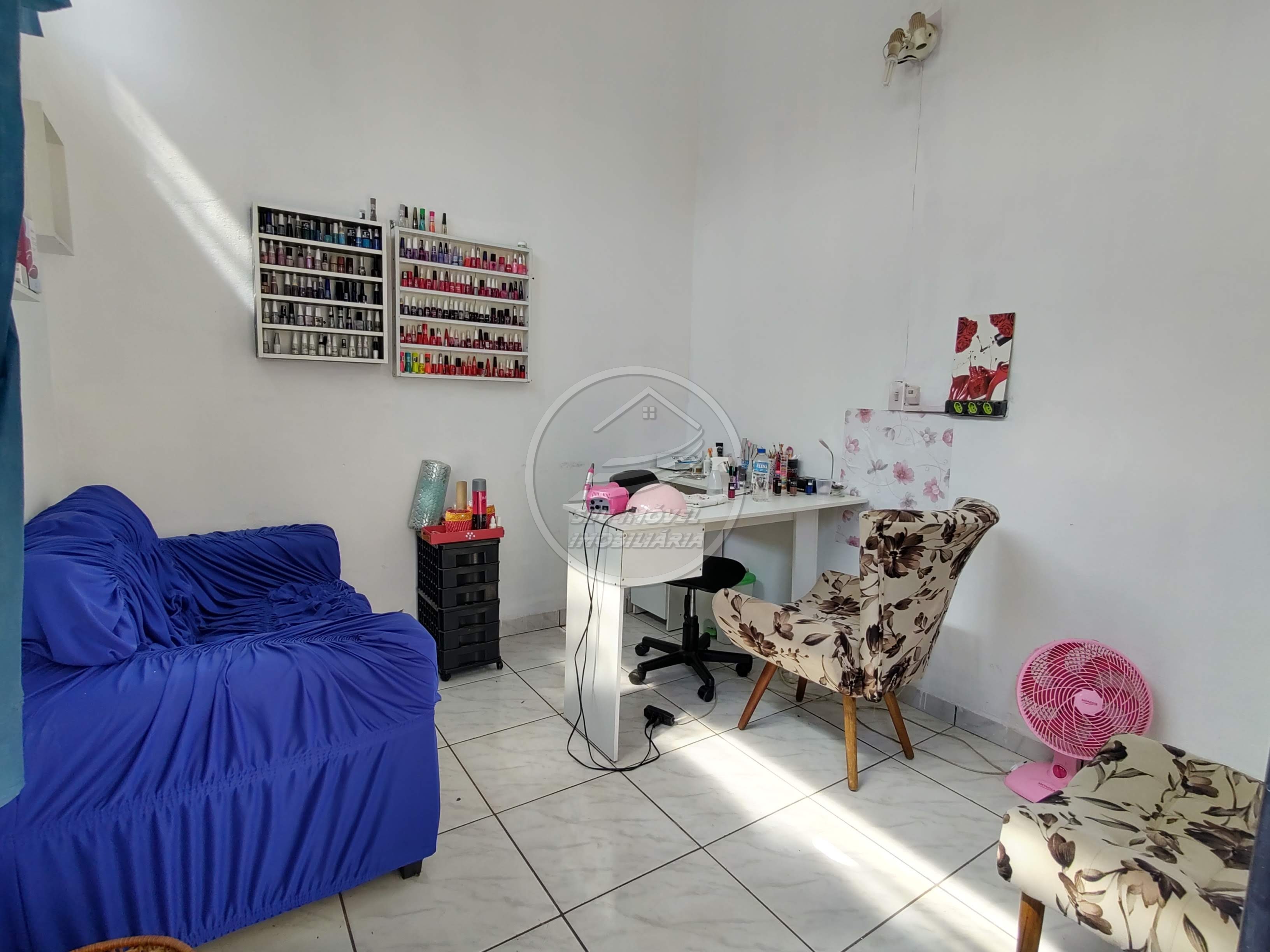 Casa a venda em Uberaba | Abadia | Com cômodo comercial | Oportunidade de investimento | R$ 500 mil