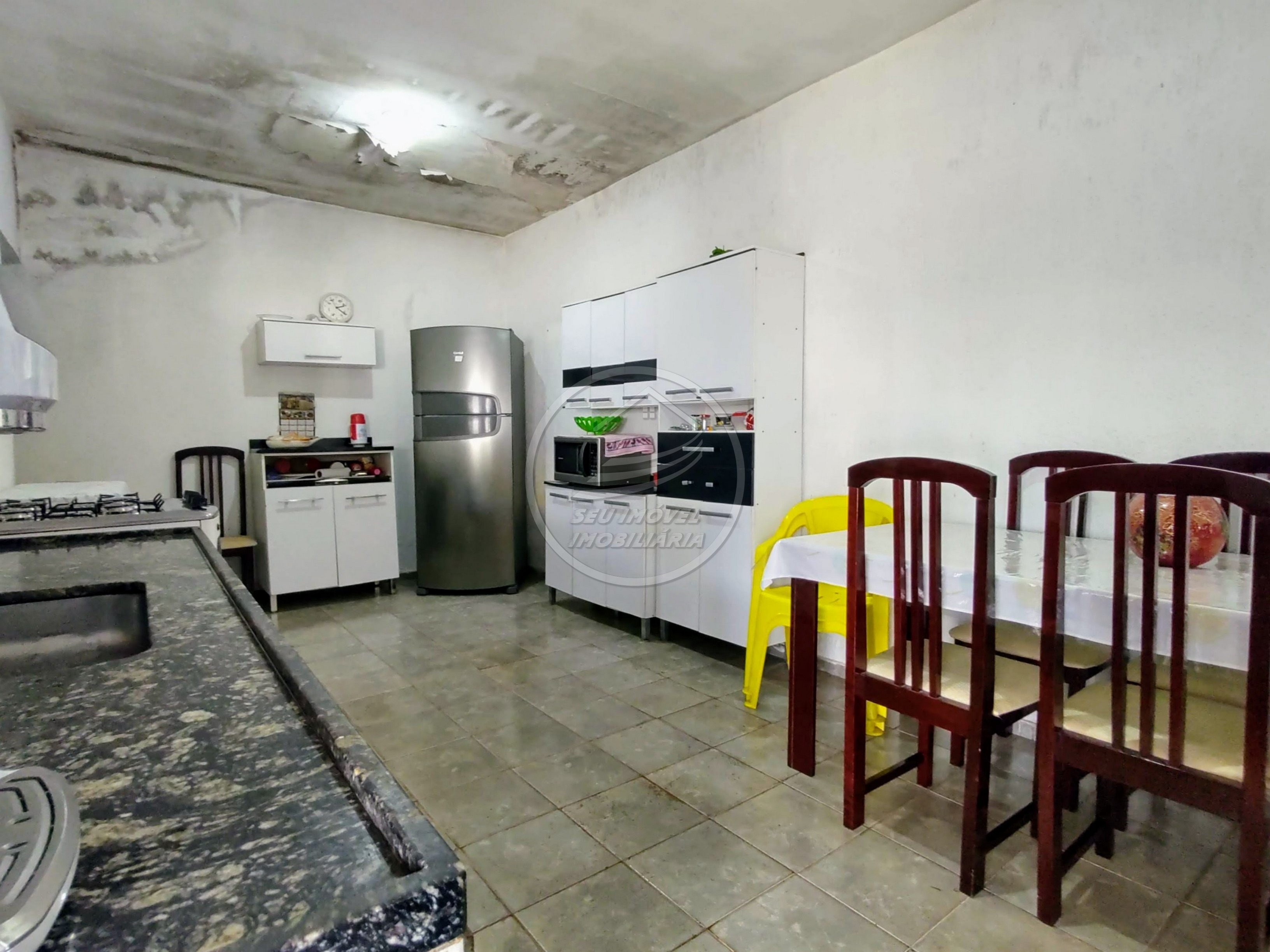 Casa a venda em Uberaba | Abadia | Com cômodo comercial | Oportunidade de investimento | R$ 500 mil