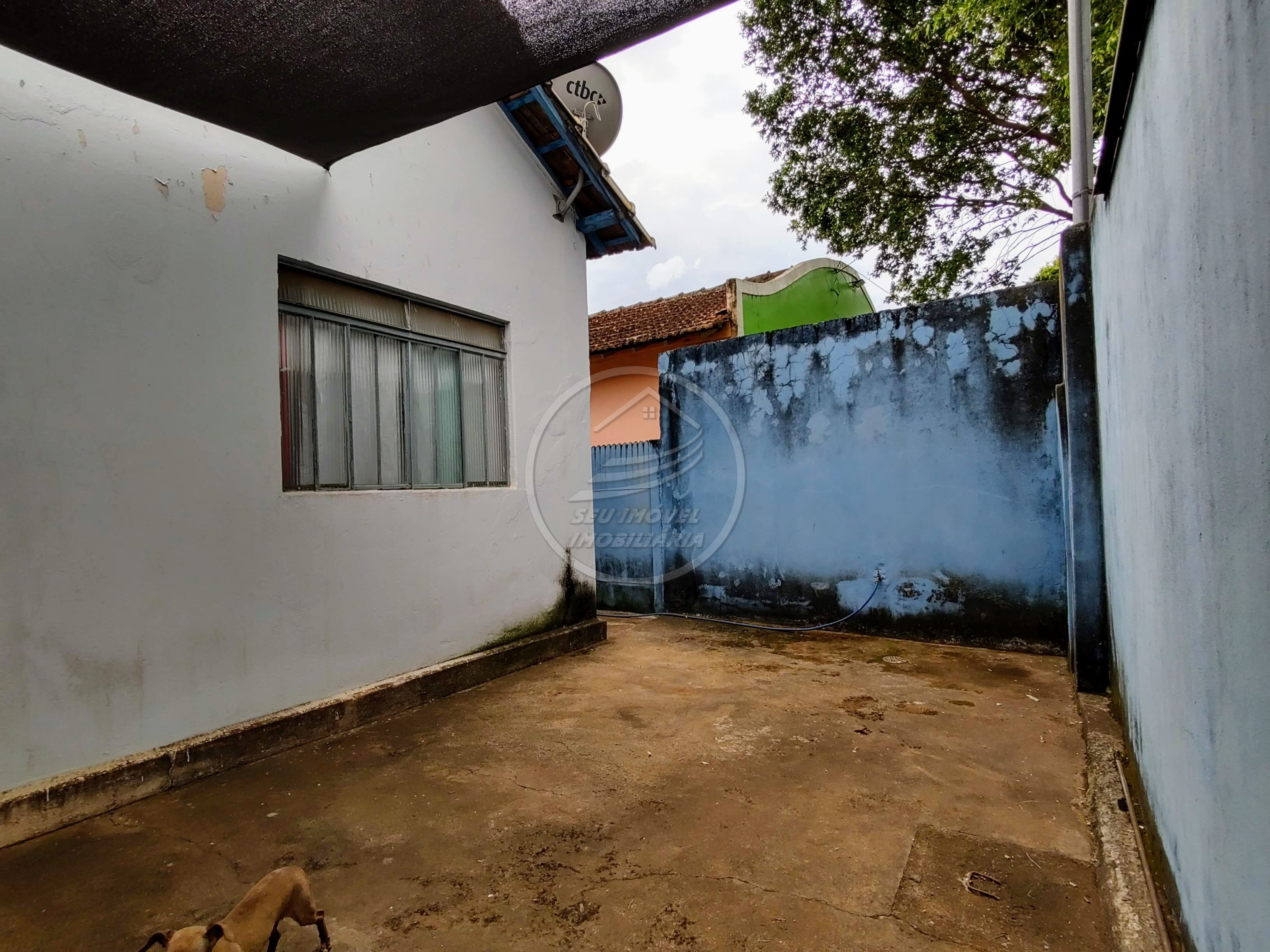 Casa a venda em Uberaba | Bairro Abadia | Lote com 344 m² | R$ 270 mil