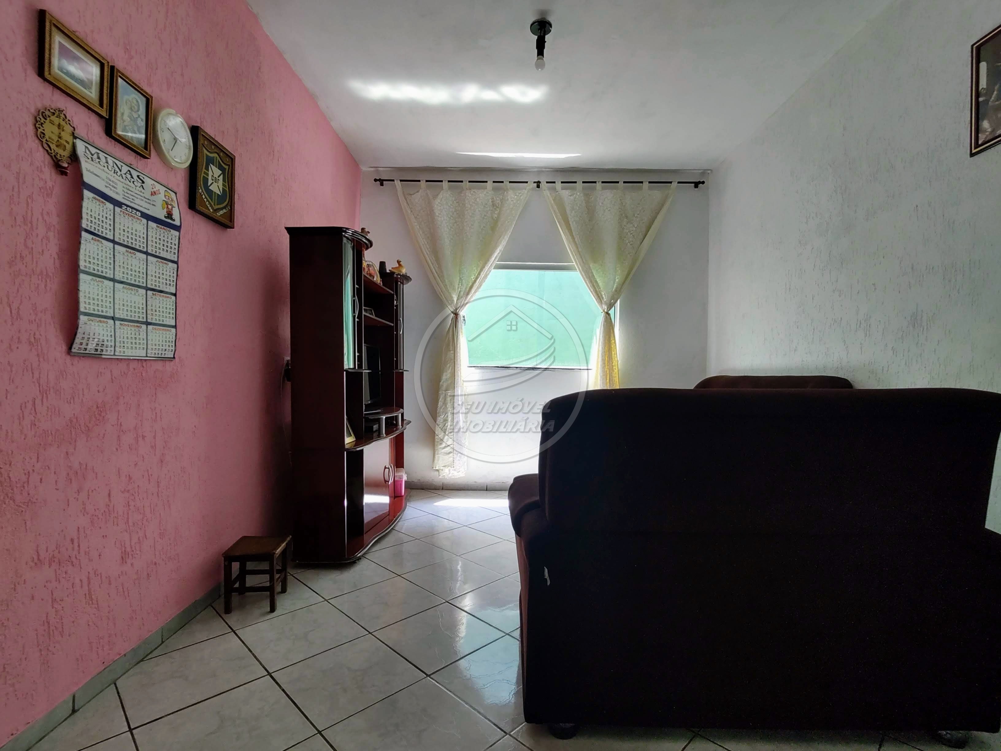 Casa a venda em Uberaba | Cidade Nova | 3 quartos | 2 vagas de garagem cobertas | R$ 315 mil