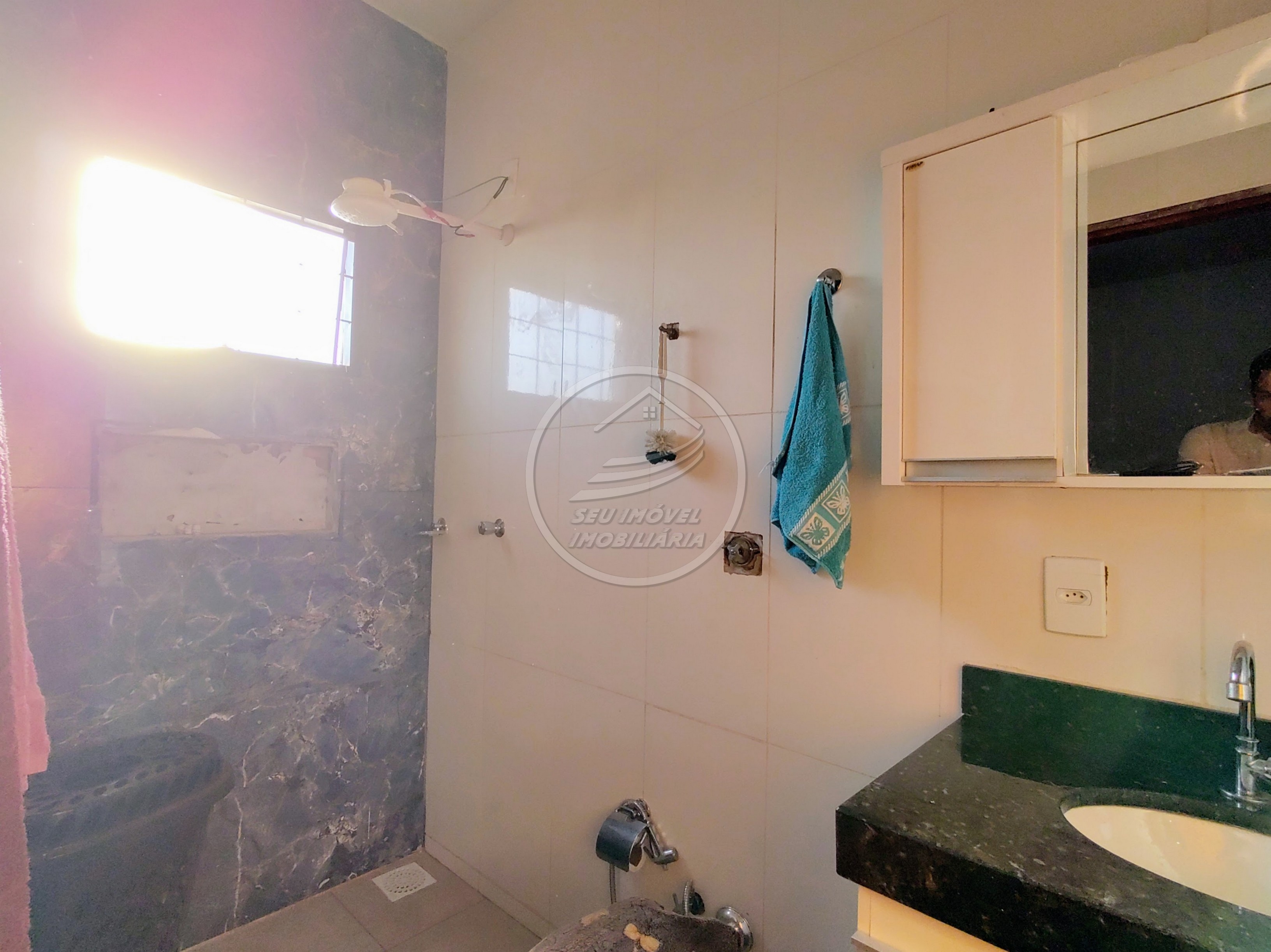 Casa a venda em Uberaba | Zeca Mendes | 2 Quartos  | 1 Suíte | 3 Vagas | R$ 270 mil