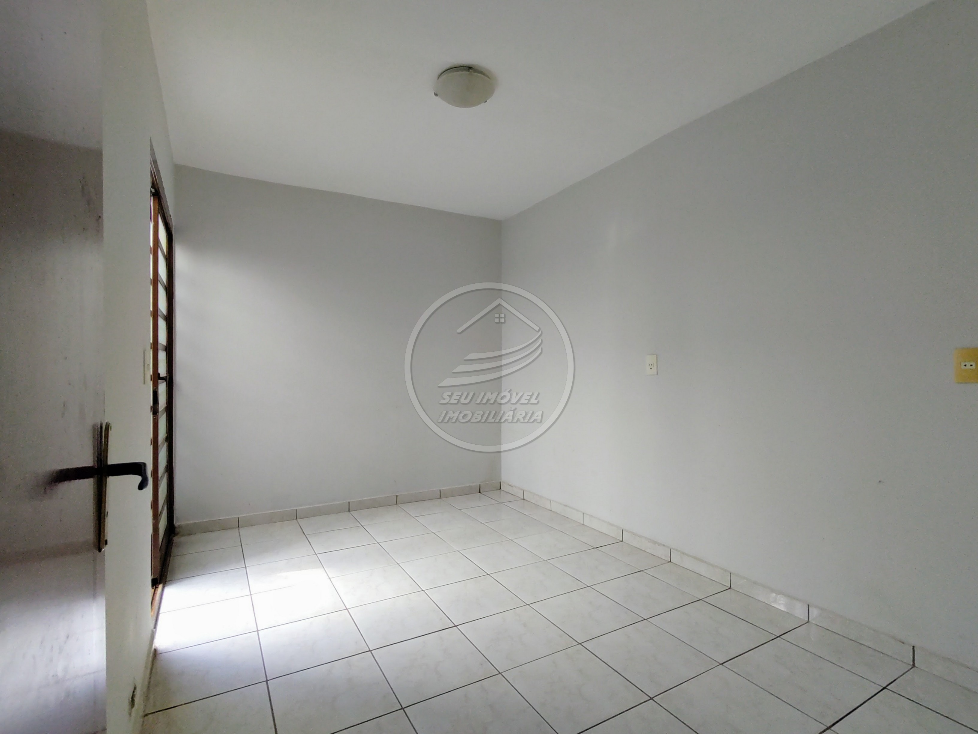Casa à venda em Uberaba-MG, Beija-flor II, 3 quartos, 1 suíte, 158 m², 3 vagas - Imperdível oportunidade!
