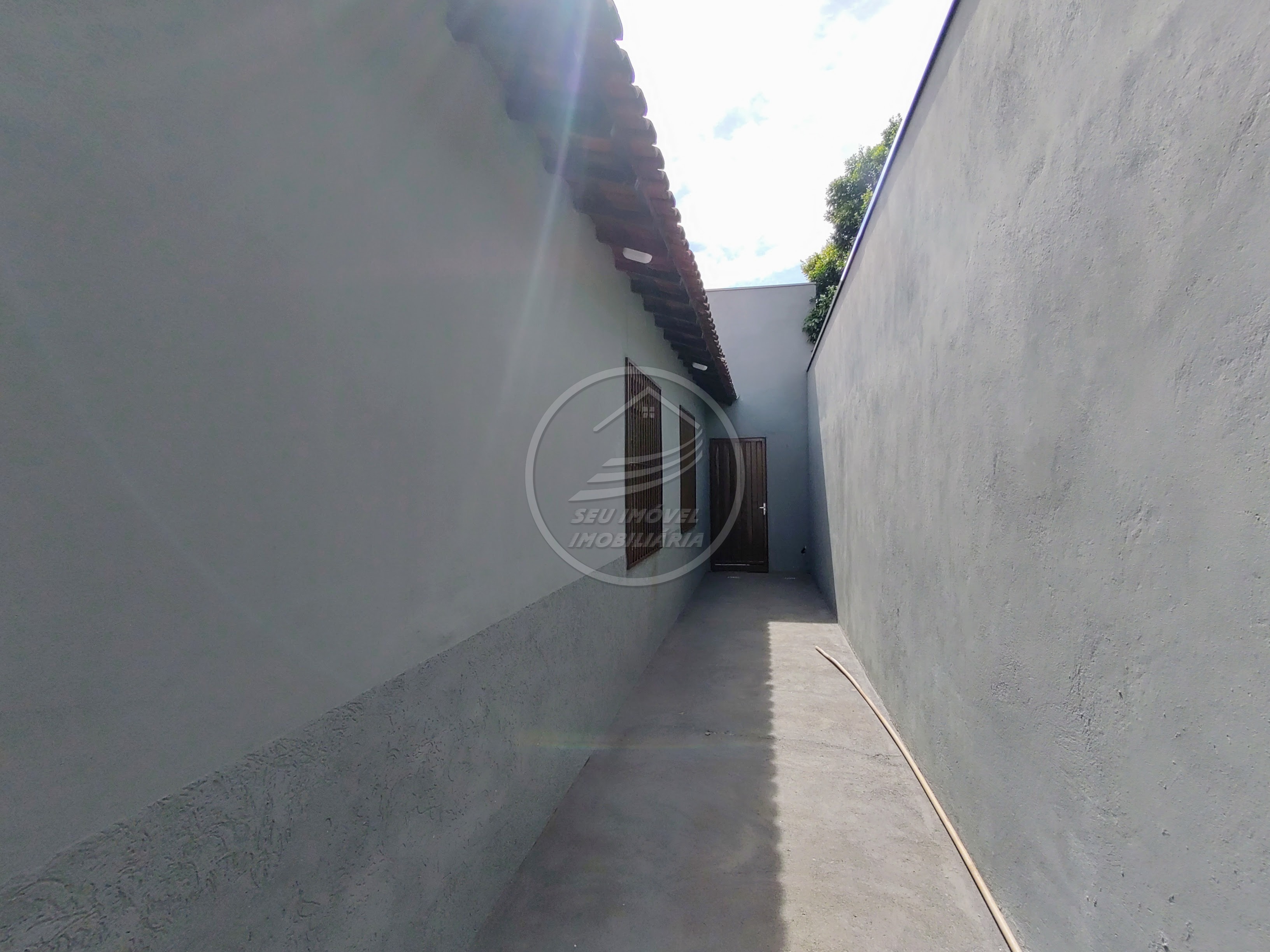Casa à venda em Uberaba-MG, Beija-flor II, 3 quartos, 1 suíte, 158 m², 3 vagas - Imperdível oportunidade!