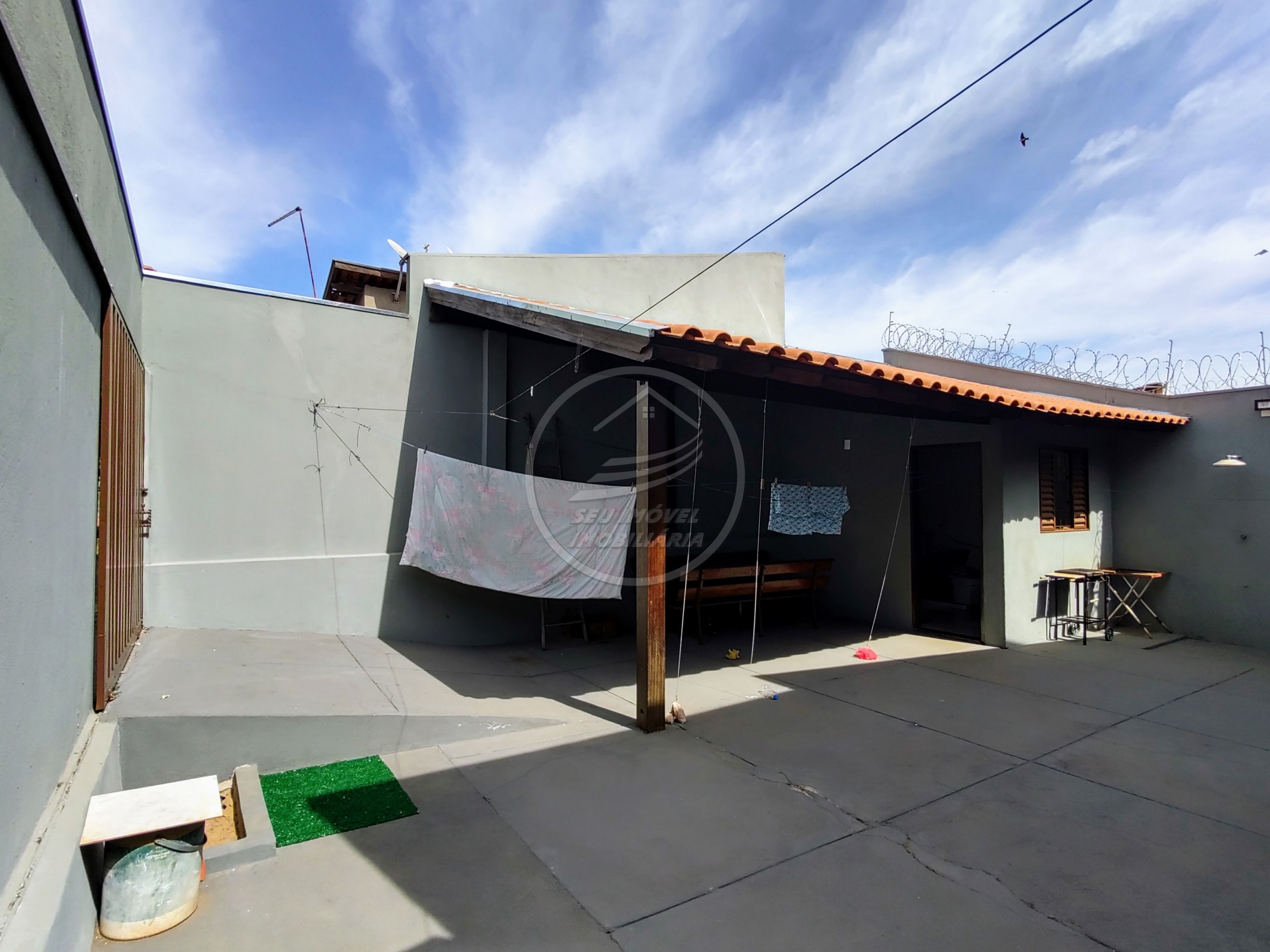 Casa à venda em Uberaba-MG, Beija-flor II, 3 quartos, 1 suíte, 158 m², 3 vagas - Imperdível oportunidade!