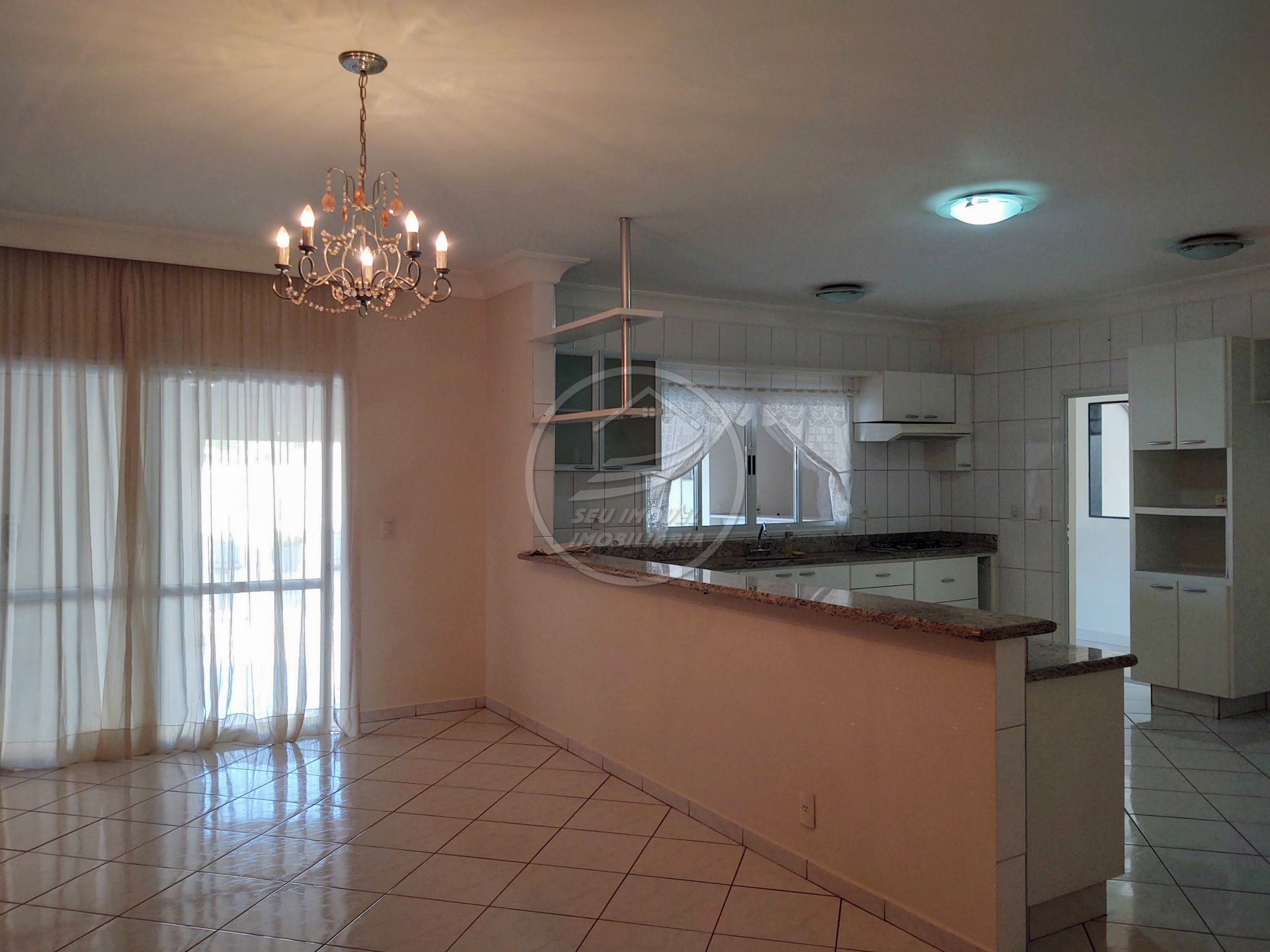 Apartamento à venda em Uberaba/MG | Fabrício | 3 Suítes | 4 Vagas | R$ 950 mil