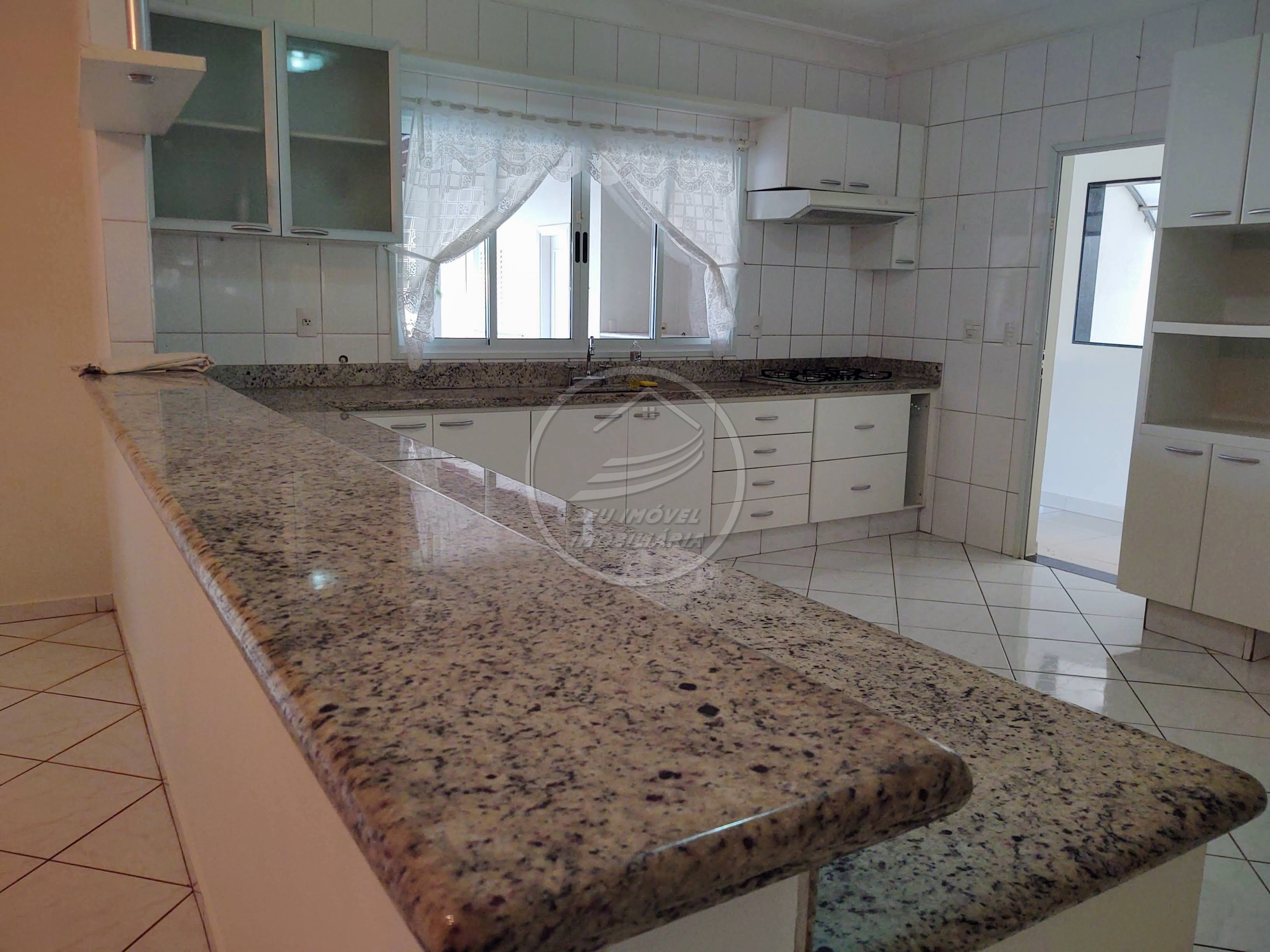 Apartamento à venda em Uberaba/MG | Fabrício | 3 Suítes | 4 Vagas | R$ 950 mil