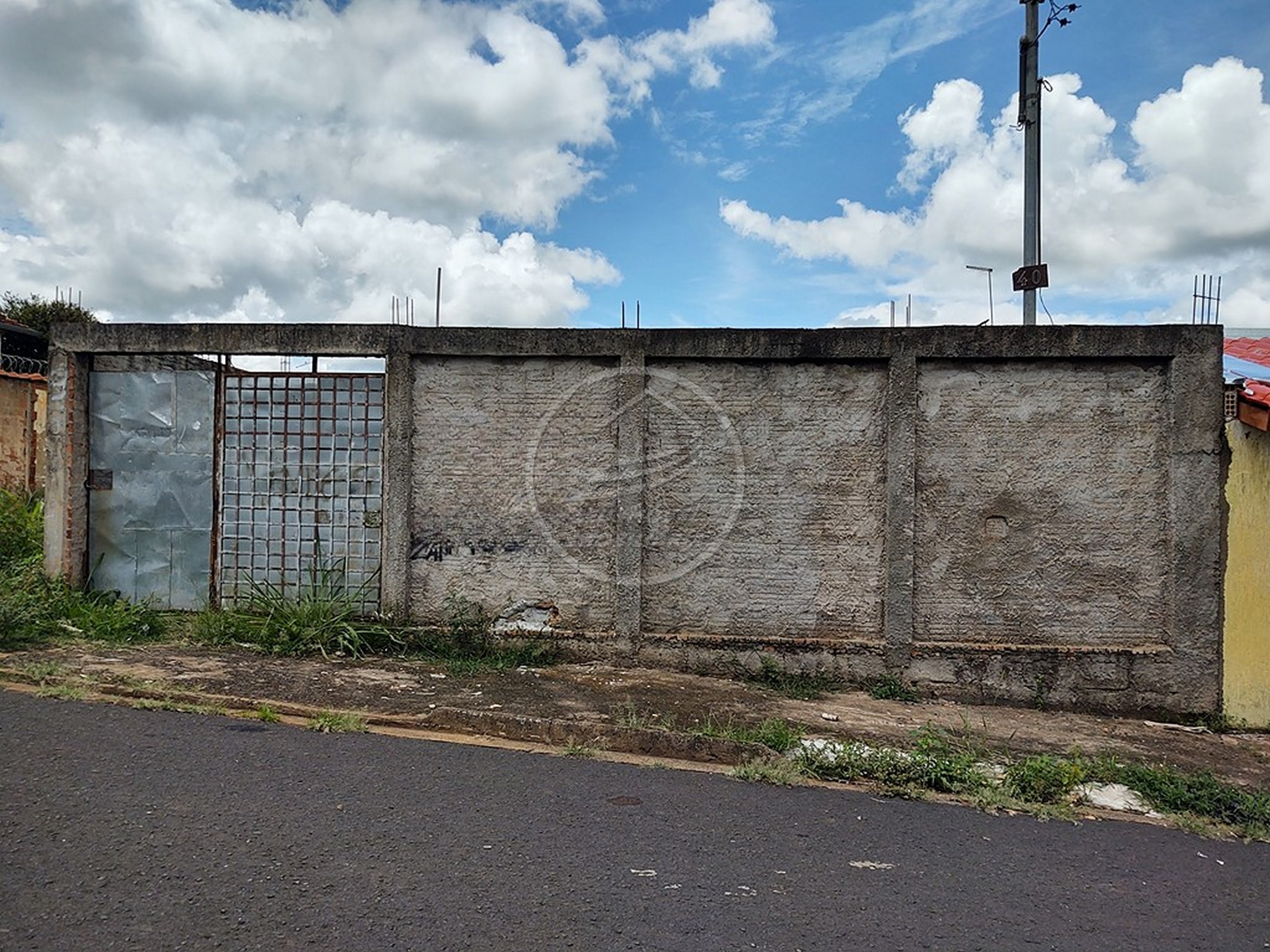 Terreno a venda em Uberaba | Jardim Primavera | Murado e com Portão | R$ 67 mil