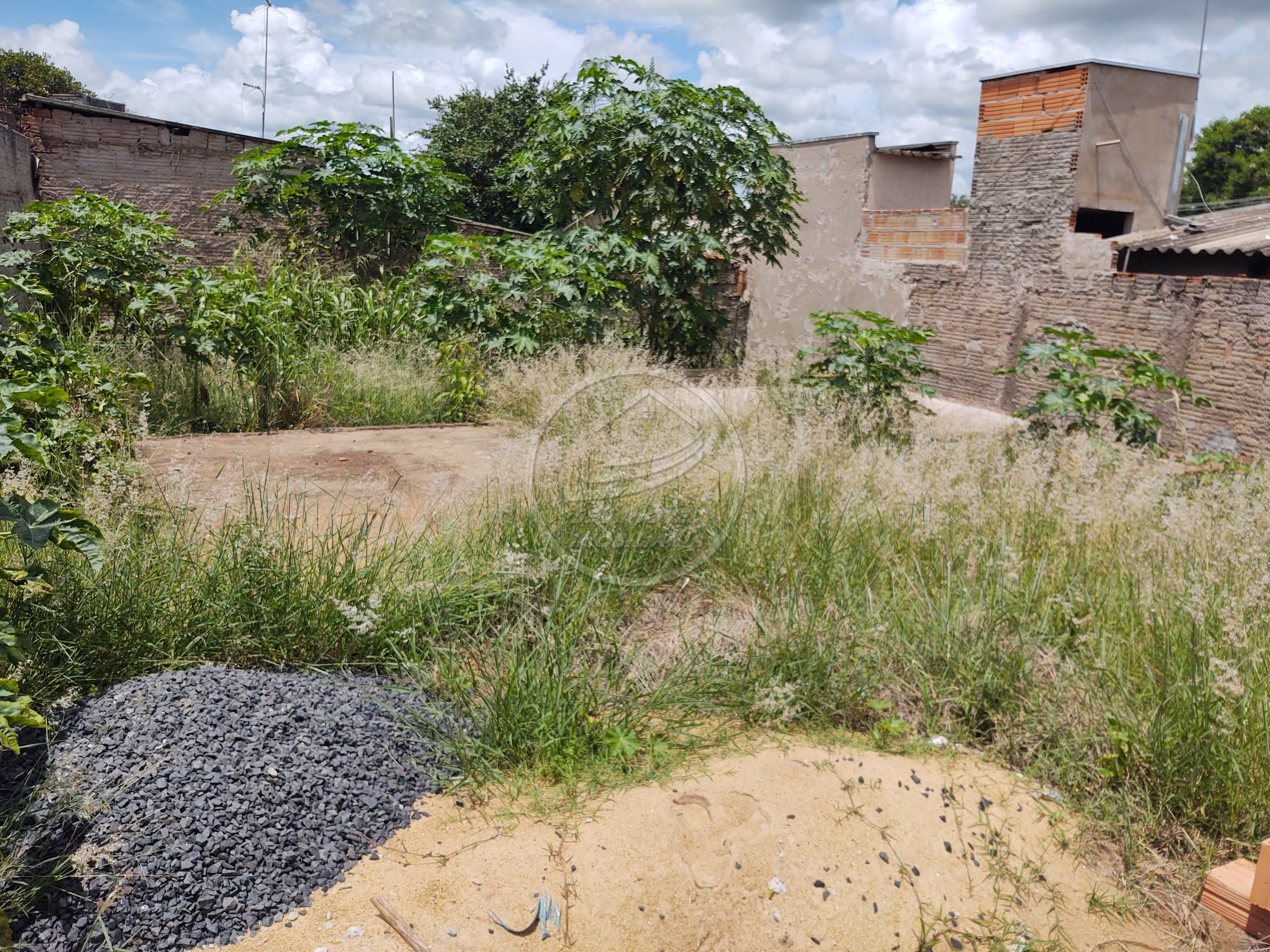 Terreno a venda em Uberaba | Jardim Primavera | Murado e com Portão | R$ 67 mil